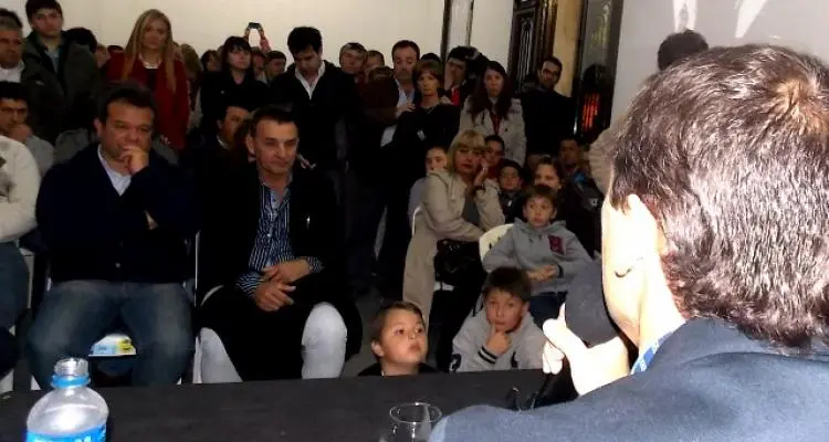 Con la presencia del Diputado Bonelli, Ramanzini inauguró local partidario