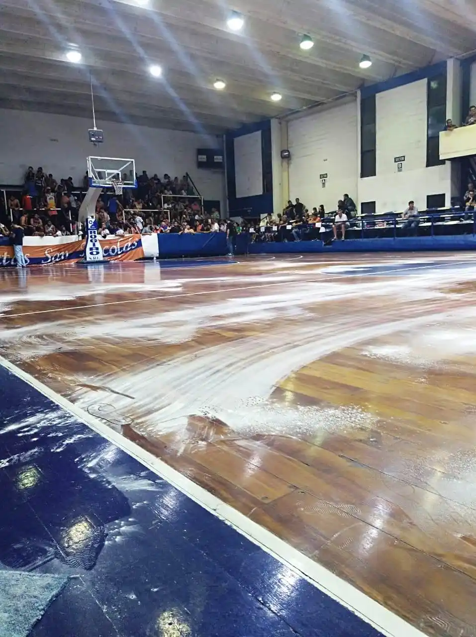 La humedad frenó el Final Four de básquetbol