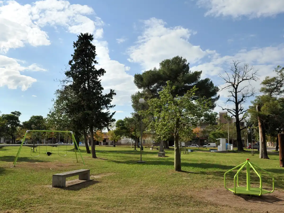 Otra "barra" de adolescentes atemoriza a vecinos de barrio José Hernández