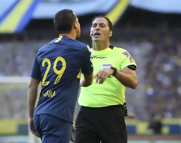 Tras su pobre Superclásico, pararon a Mauro Vigliano