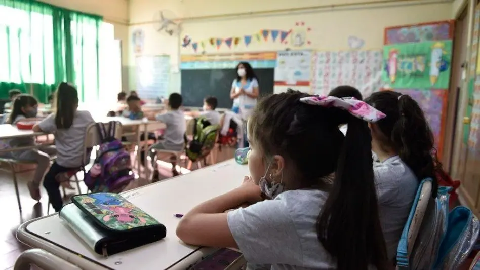 Extensión horaria de las clases: "Hay que ver si es factible que se pueda hacer"