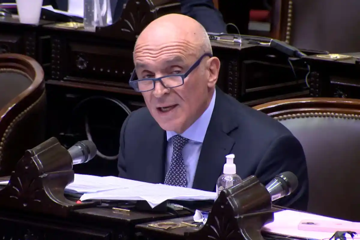 Espert contra el acuerdo con el FMI: Criticó al oficialismo y oposición con un exabrupto