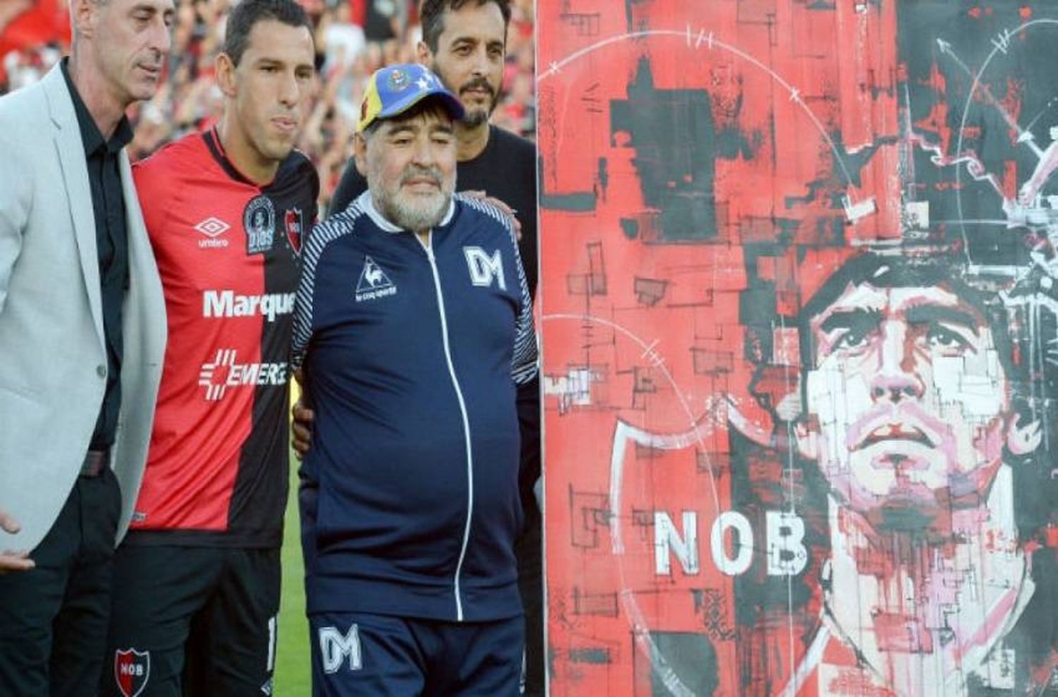 Newells y un nuevo e ingenioso homenaje para Diego Maradona