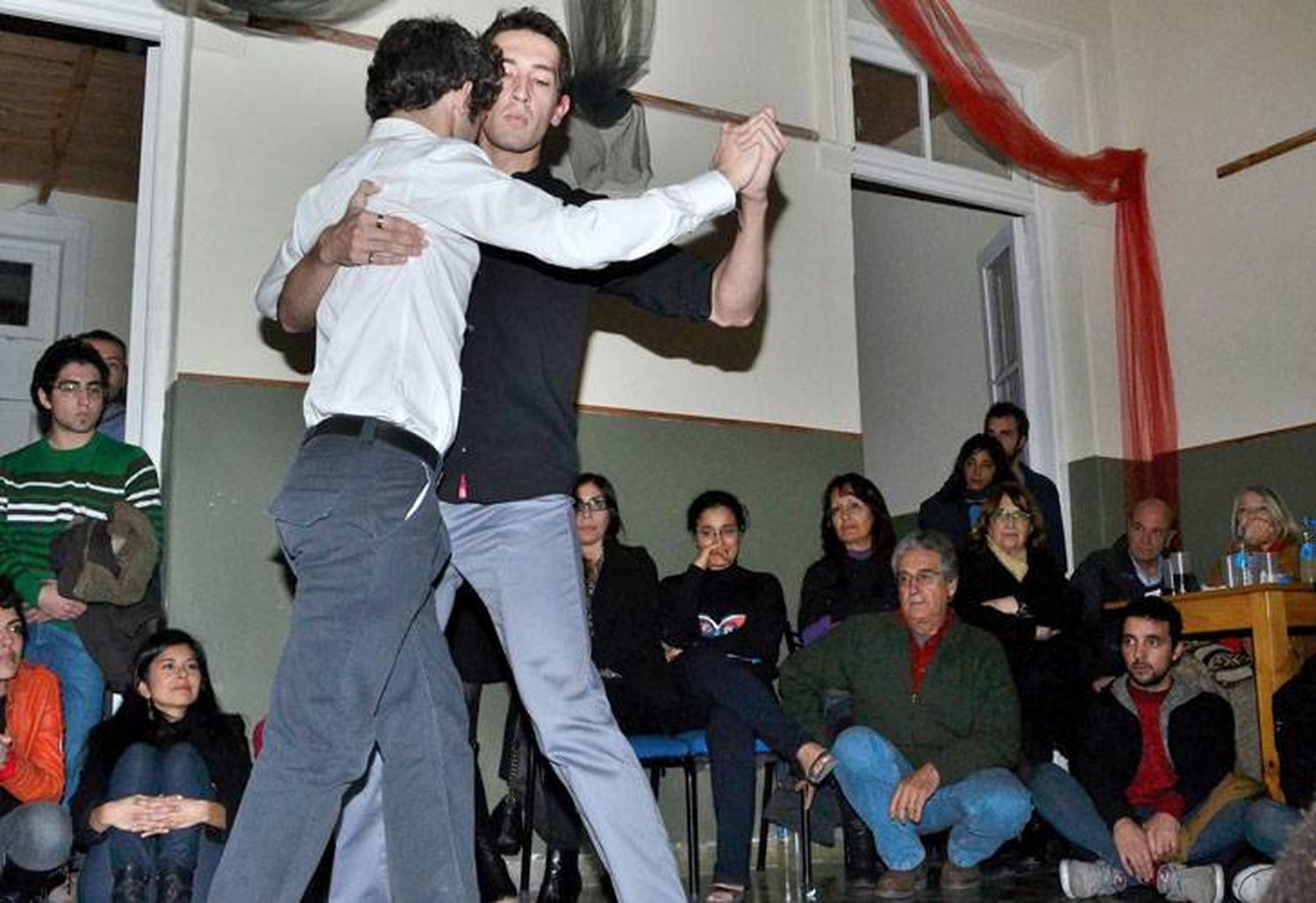 Arrancó la primera milonga gay cordobesa