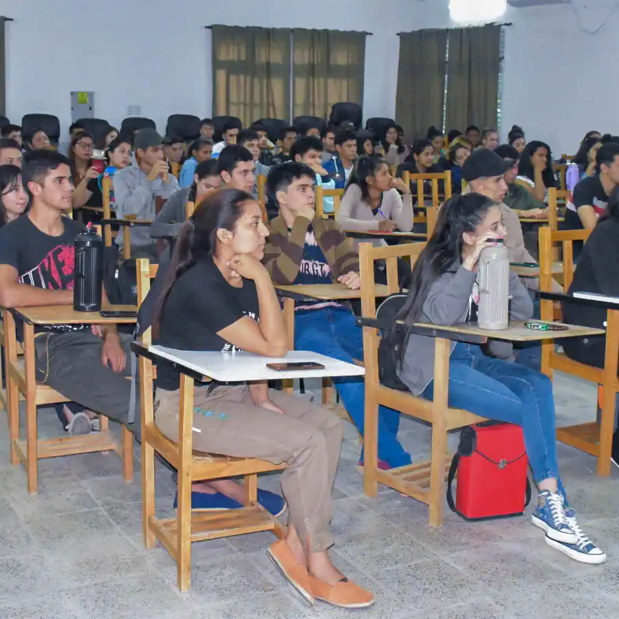 Se dio inicio a las actividades en la Universidad Provincial de Laguna Blanca