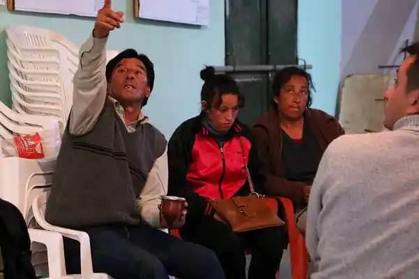 Vecinos de La Cuchilla piden una escuela secundaria “para sacar a los chicos de la calle”