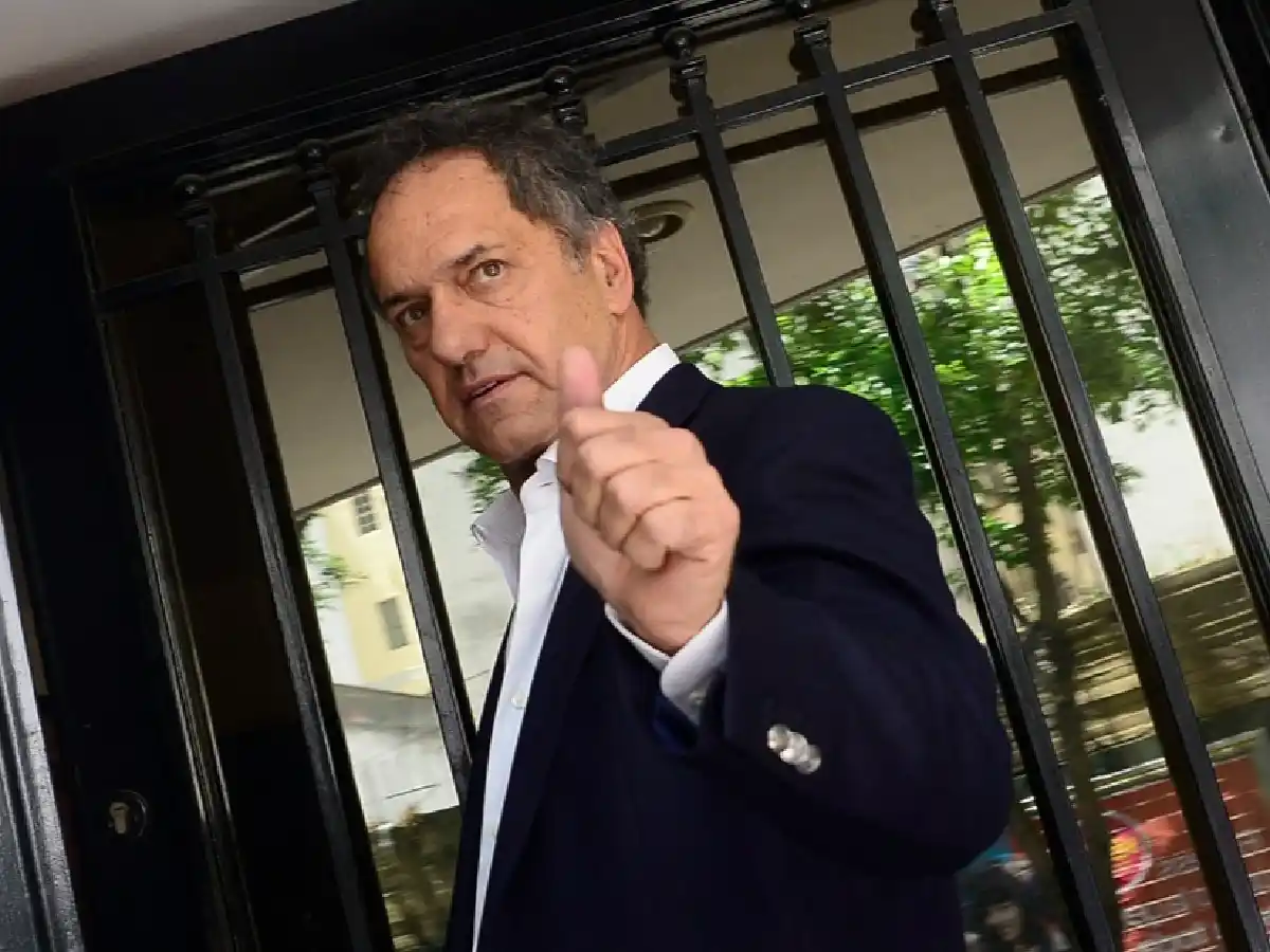 Para Scioli, en las elecciones "se votará entre ajuste o desarrollo"