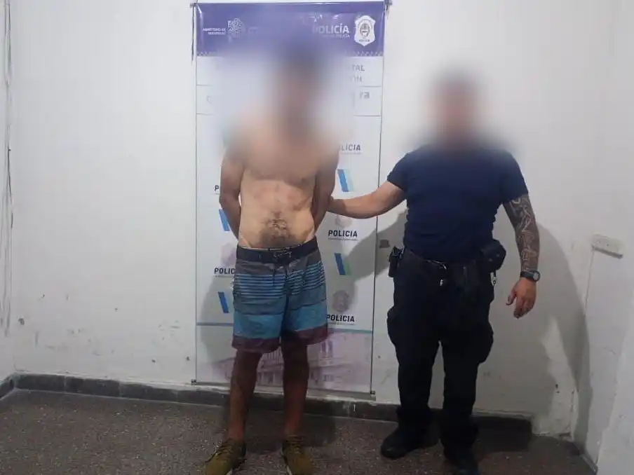 El hecho ocurrió en 3 de Febrero y Jujuy, pleno centro de la ciudad.