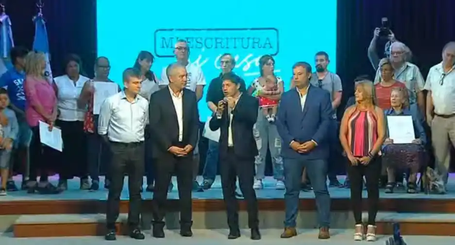 Kicillof: "Esta primera etapa se va a transformar en 30 mil escrituras", afirmó sobre programa de regularización dominial