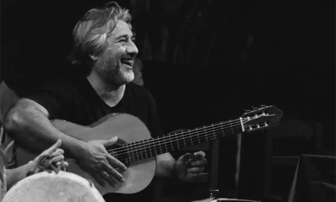 Héctor Bacci se despide de Pilar antes de su Gira por Europa