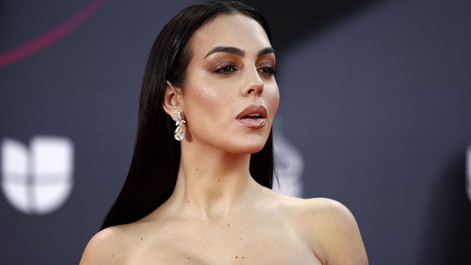 Georgina Rodríguez sorprendió al anunciar que su exitoso reality en Netflix no continuará, priorizando su carrera en la industria de la moda/ RTVE
