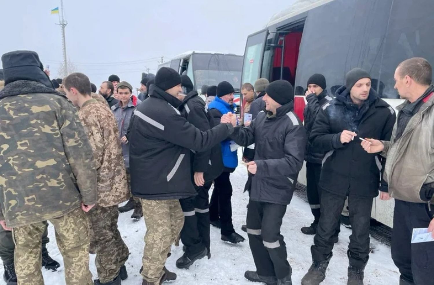 Rusia y Ucrania canjearon a más de 100 prisioneros de guerra