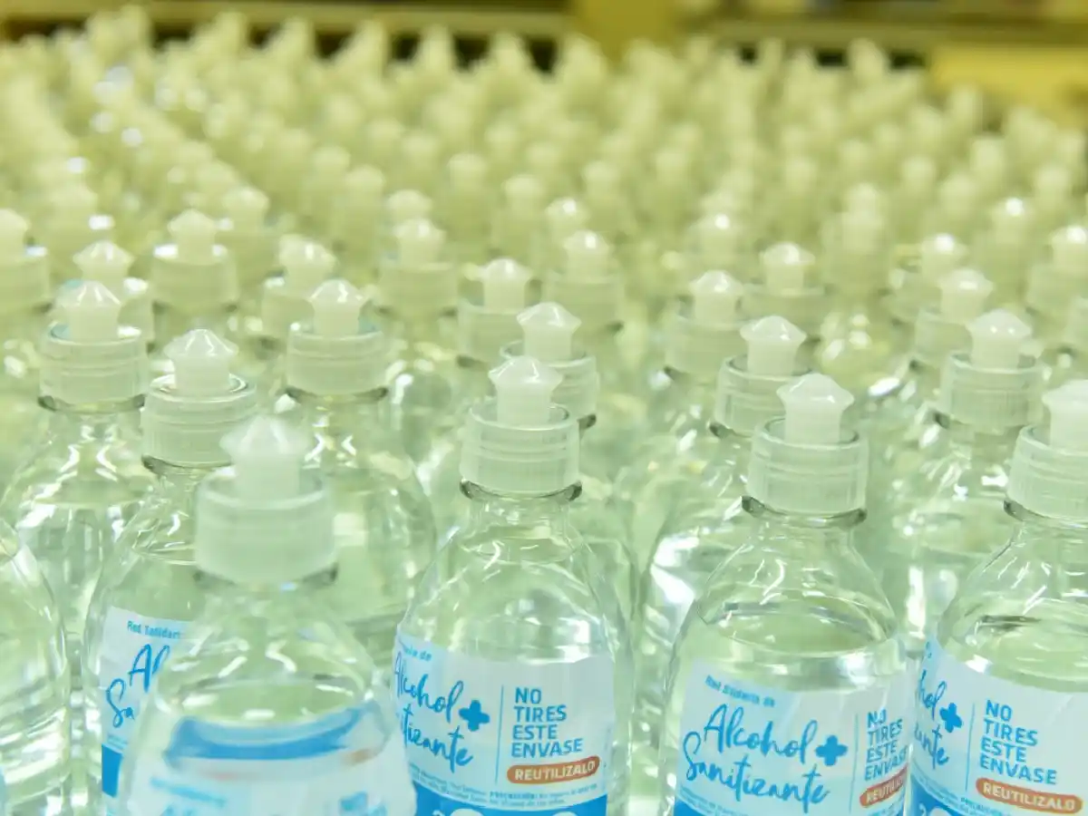 La Provincia garantiza precios accesibles de barbijos y alcohol en gel