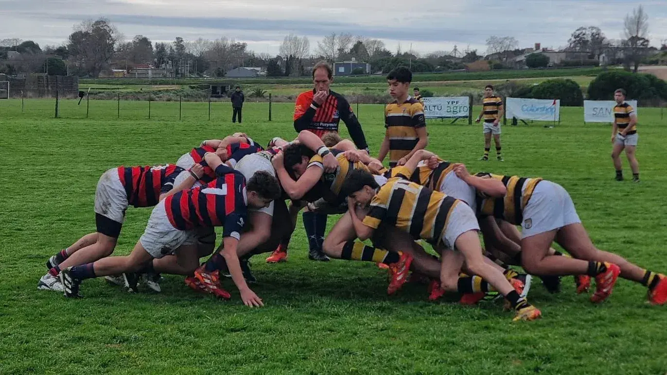La M17 del Club Náutico consiguió un gran resultado en su casa ante Uncas