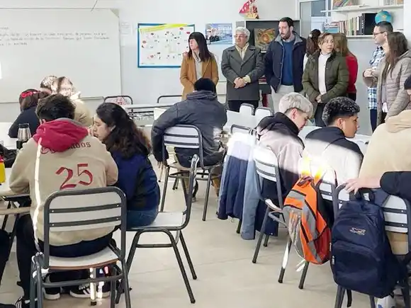 Continúa el taller de emprendedurismo en la escuela secundaria Nº 35 “Cabo Sendros”