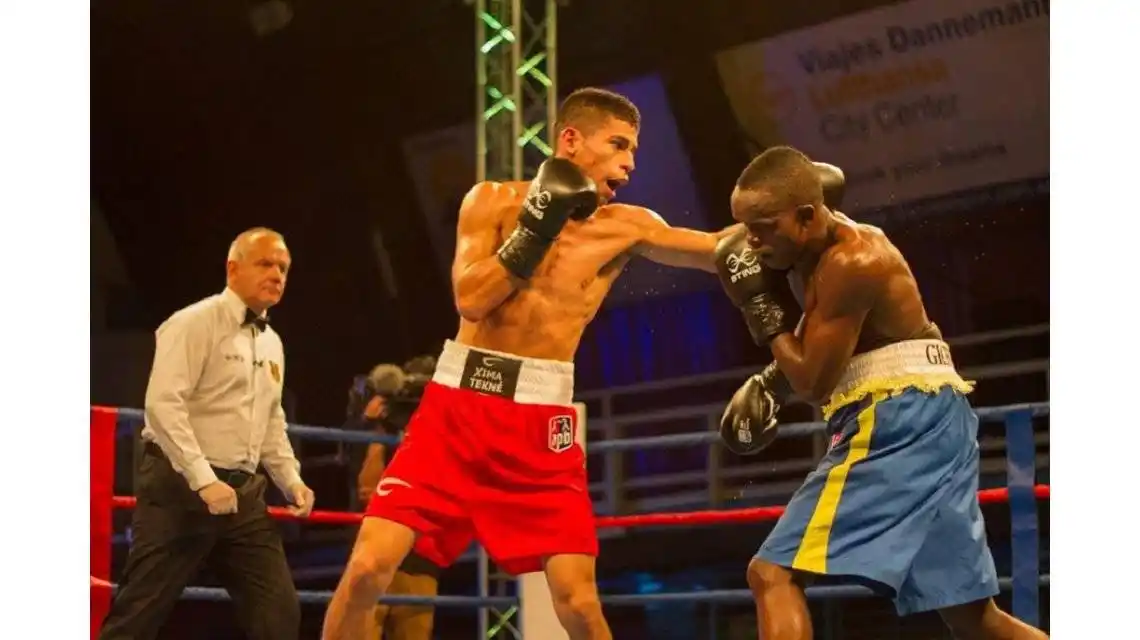 Alberto Melián peleará en  California con Oscar Negrete