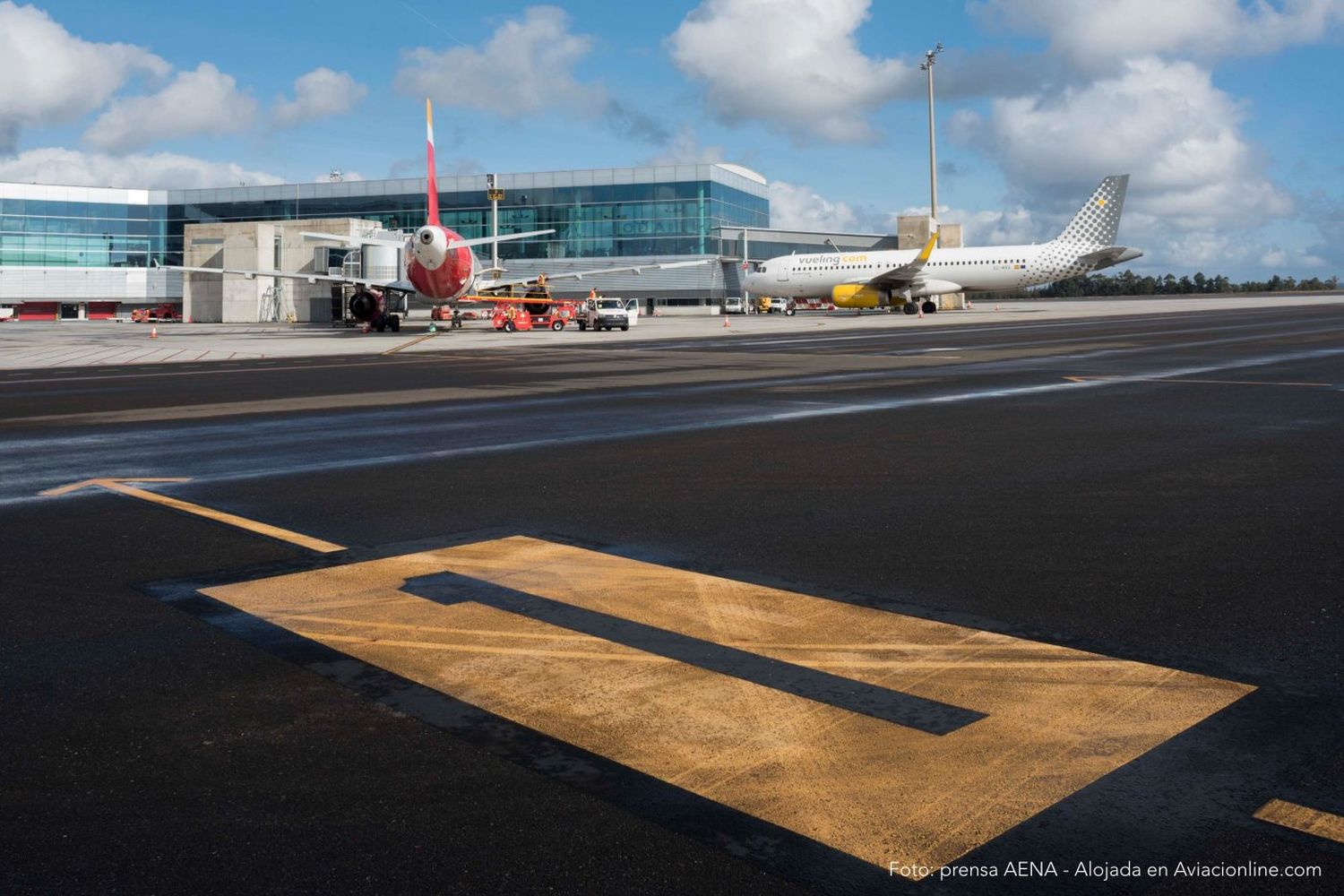 Aena Approves Runway Renovation at Santiago-Rosalía de Castro Airport