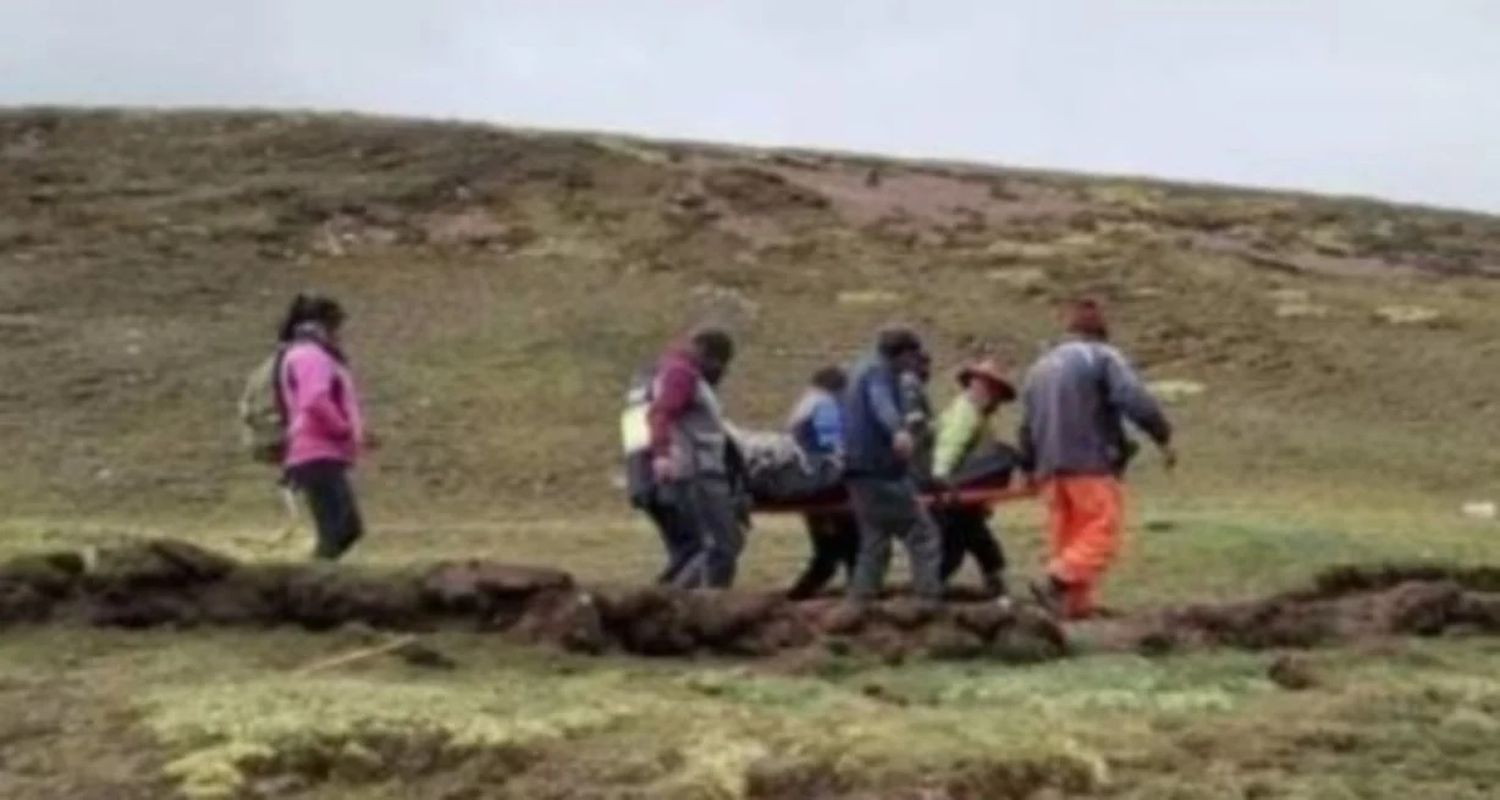 La pareja de la víctima, Samuel Andrés, sufrió lesiones y fue trasladado a Cusco.