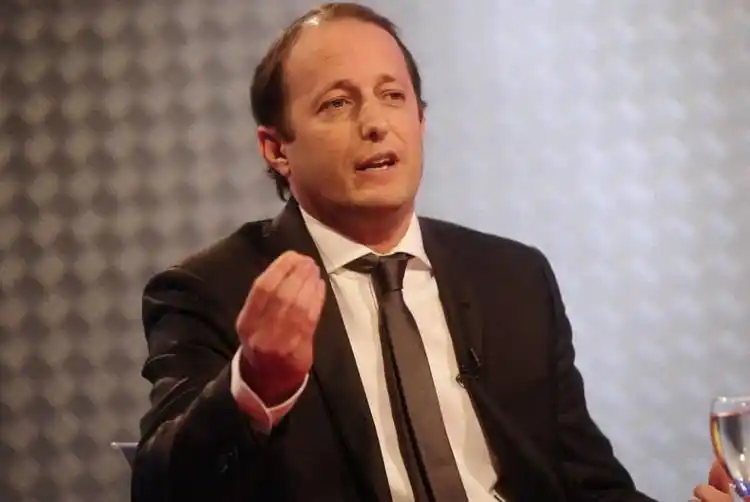 Insaurralde afirmó que "hace más de un mes" que no habla con Cristina