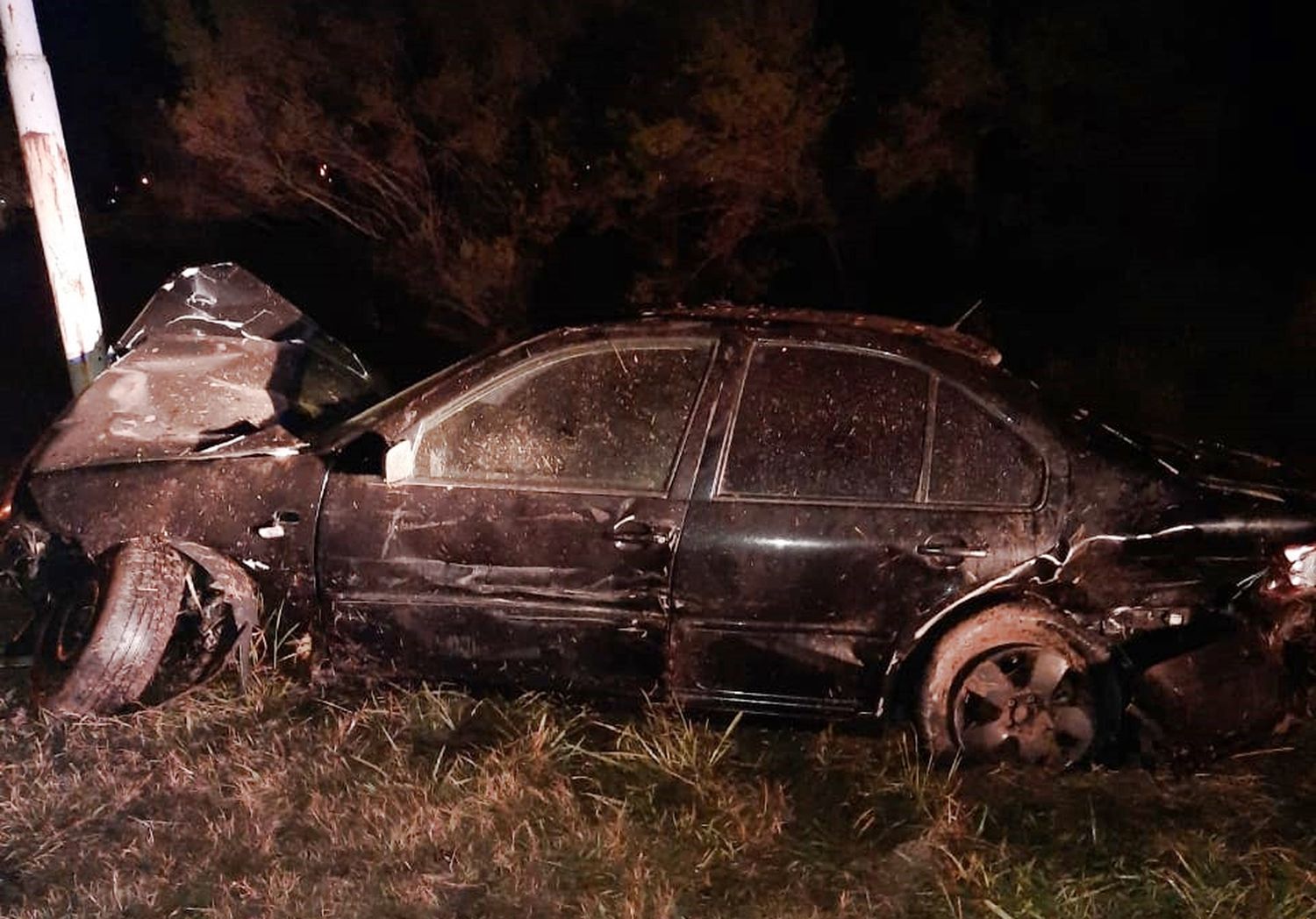 Policía protagonizó violento accidente sobre Lucio Mansilla