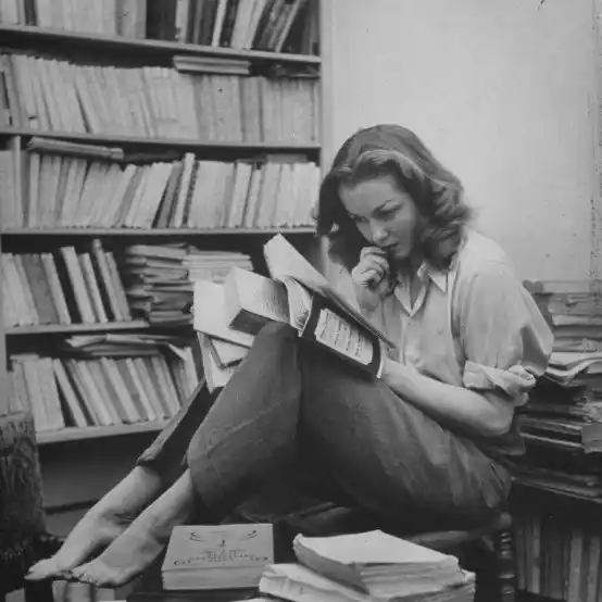Sylvia Plath, noventa años de una voz que sigue ardiendo