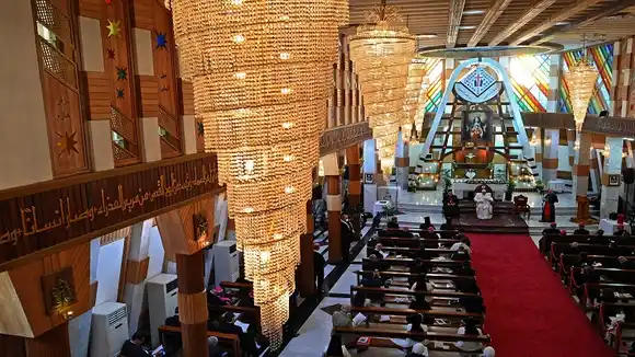 «Que callen las armas»: el desesperado llamado del papa en su visita histórica a Irak