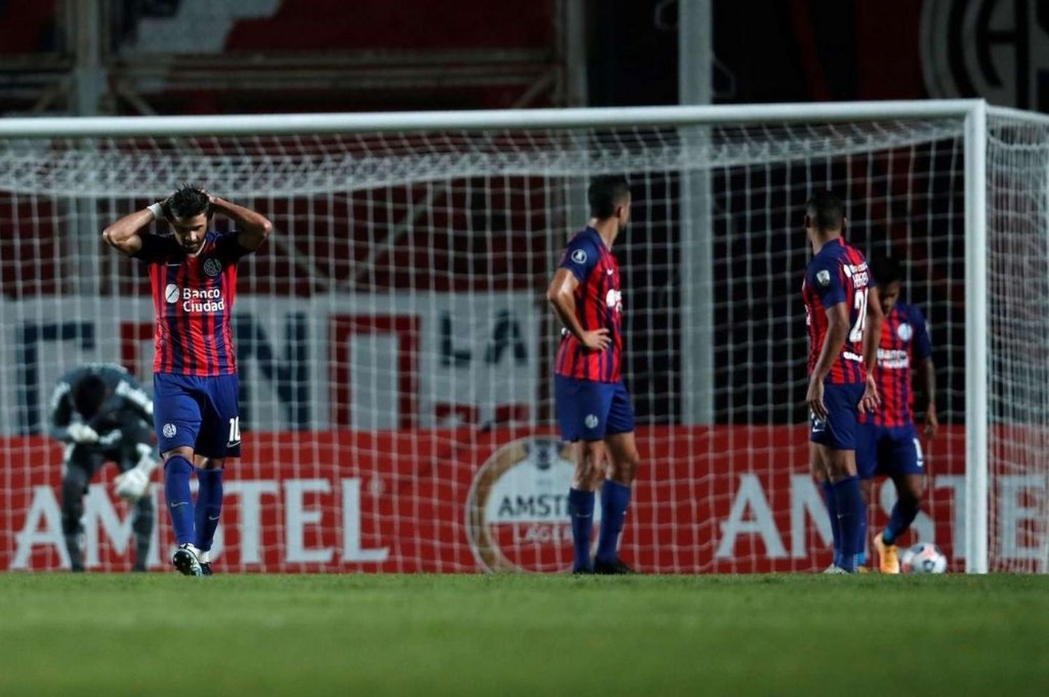 San Lorenzo visita a 12 de Octubre de Paraguay