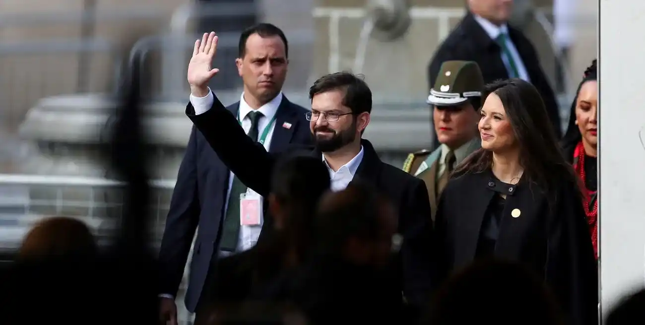 Boric y Karamanos, en una imagen de archivo de Reuters.