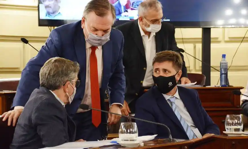 La Legislatura pone freno al impuestazo en la patente automotor