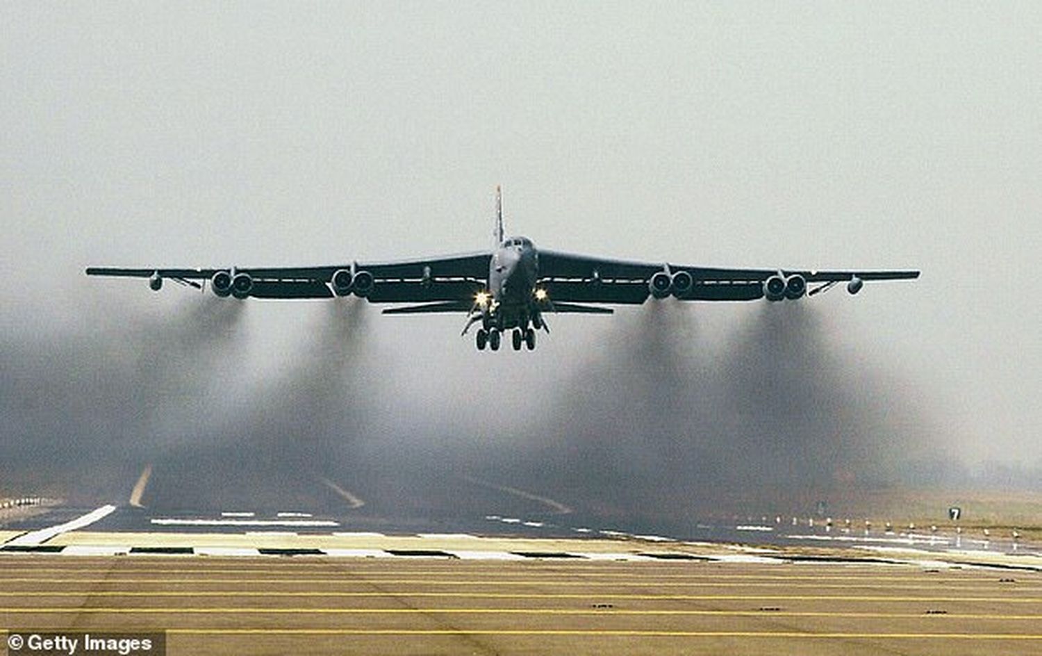 El B-52 busca nuevos motores y se acerca a completar un siglo en servicio activo