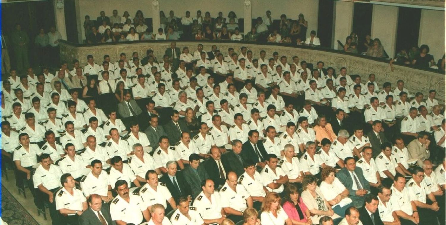 Primer paso para que vuelva la Escuela de Oficiales de Policía