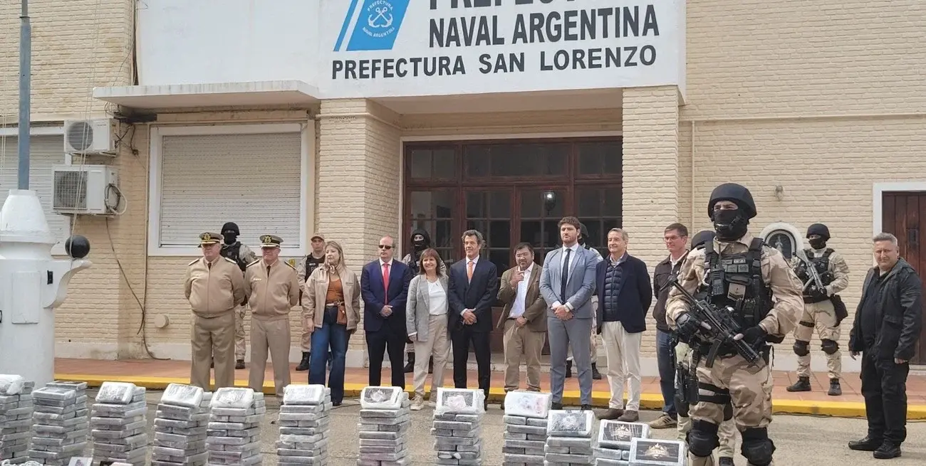 Histórico operativo fluvial contra el narcotráfico: incautaron media tonelada de cocaína