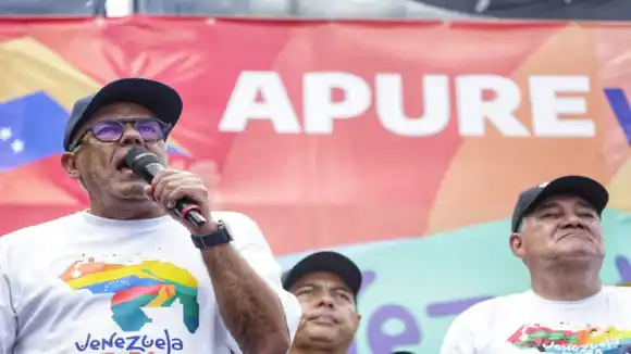 «EN GUYANA HAY UNOS ARRASTRADOS a la ExxonMobil»:     Jorge Rodríguez llama a «la batalla del 3 de diciembre»