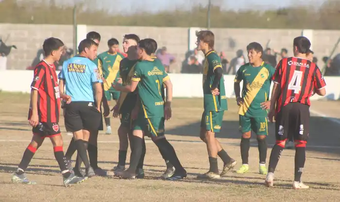 Urquiza venció  2 a 0 a Central y esta a la expectativa
