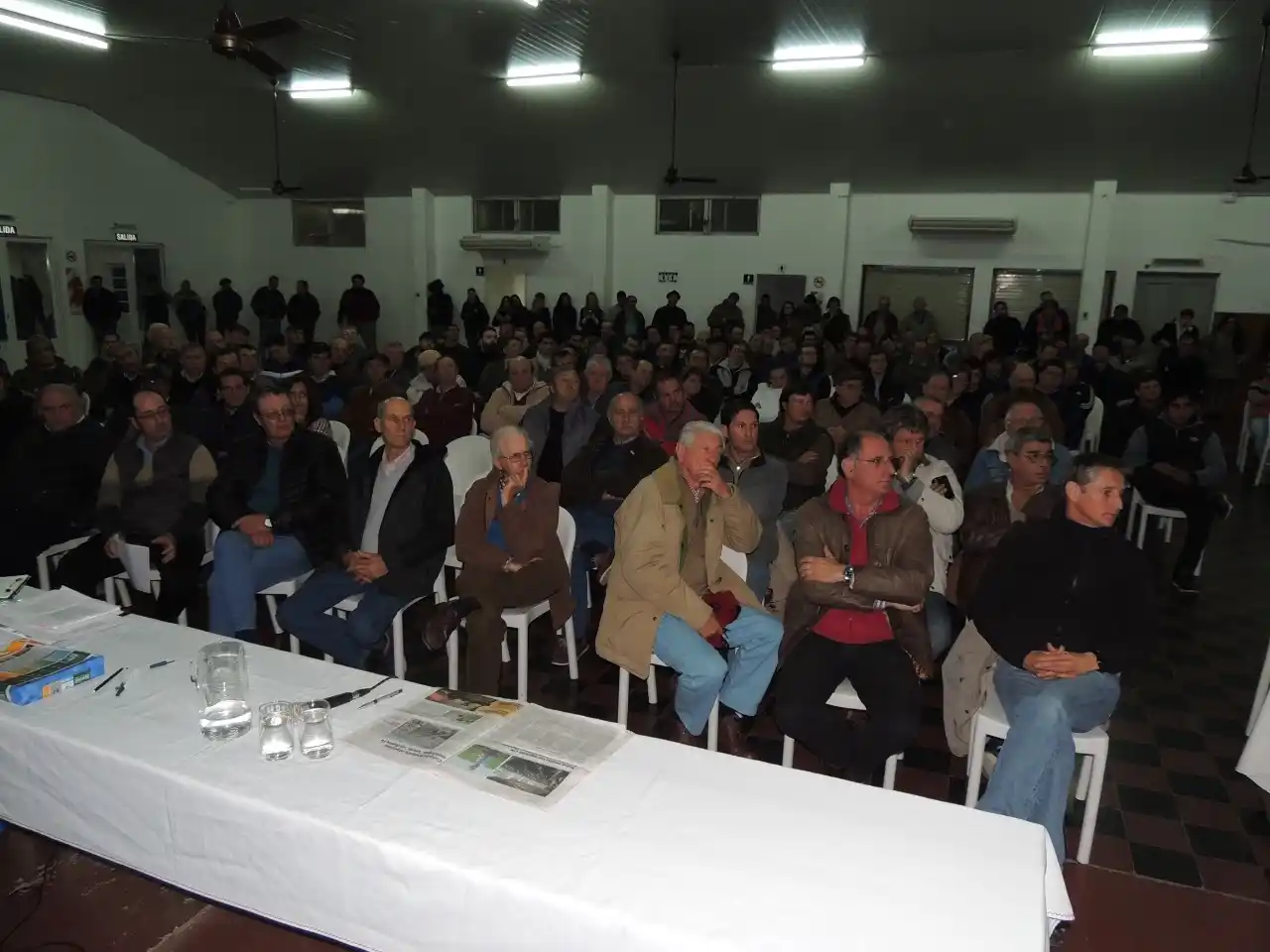 Productores convocan a una movilización para exigir que se reglamente el uso de fitosanitarios