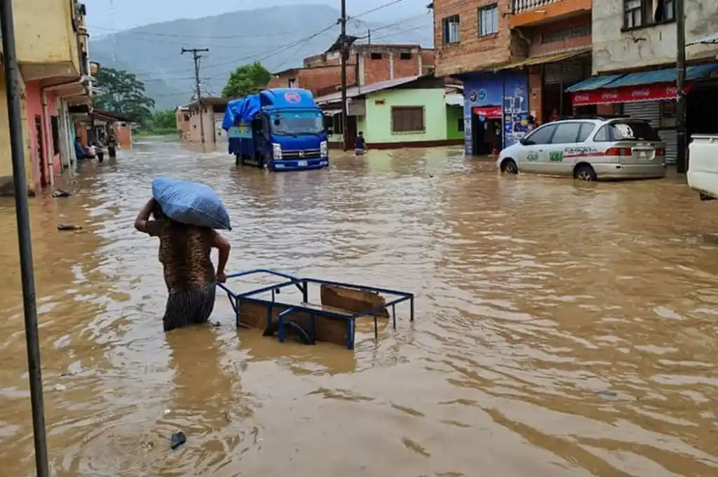 VIDEOS. Intensas lluvias en Bolivia: al menos 8 muertos y miles de familias desplazadas