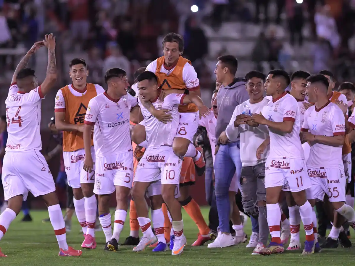 Huracán le ganó el clásico al “Ciclón”