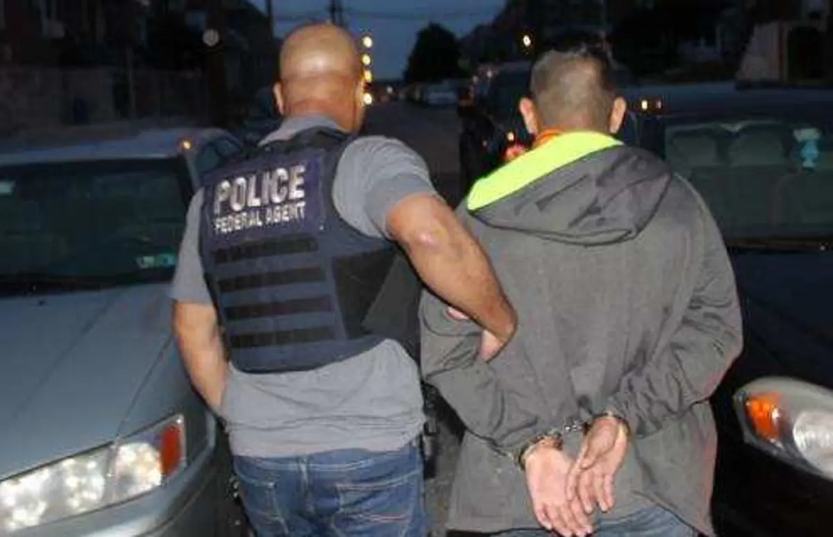 EL ICE DETIENE a 13 migrantes venezolanos en una redada Filadelfia