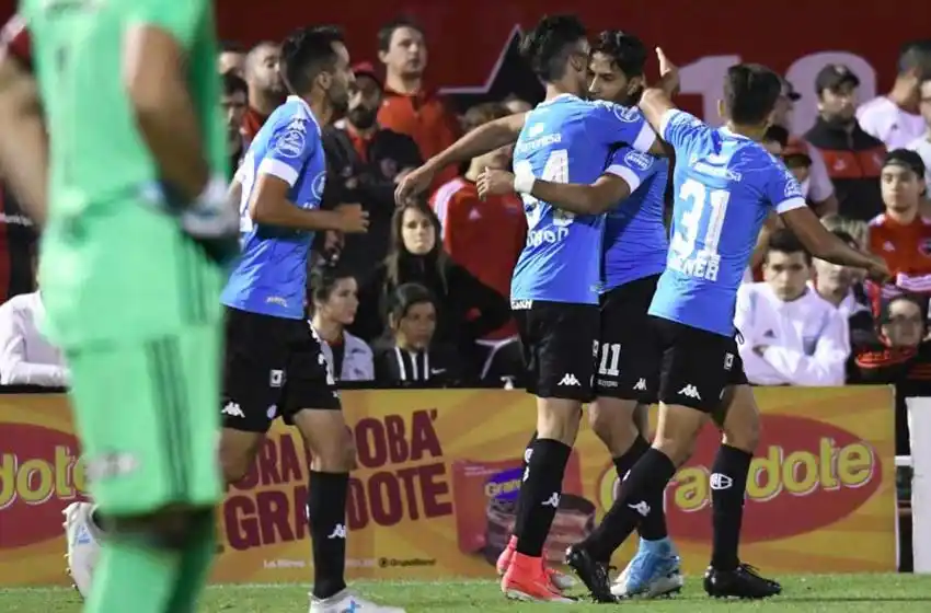 Newell’s se desdibujó en el segundo tiempo y lo pagó caro