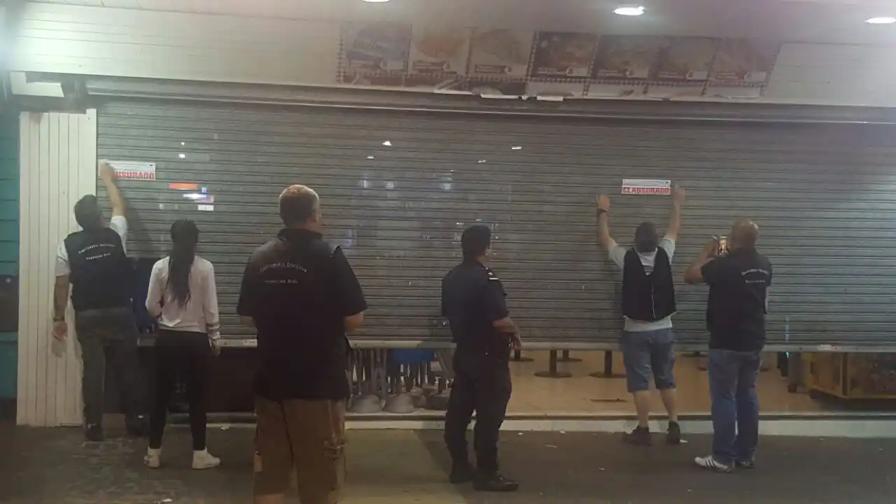 Clausuraron una reconocida pizzería de la Peatonal