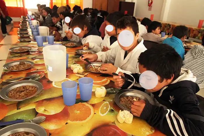 Más de 400 chicos van a comedores