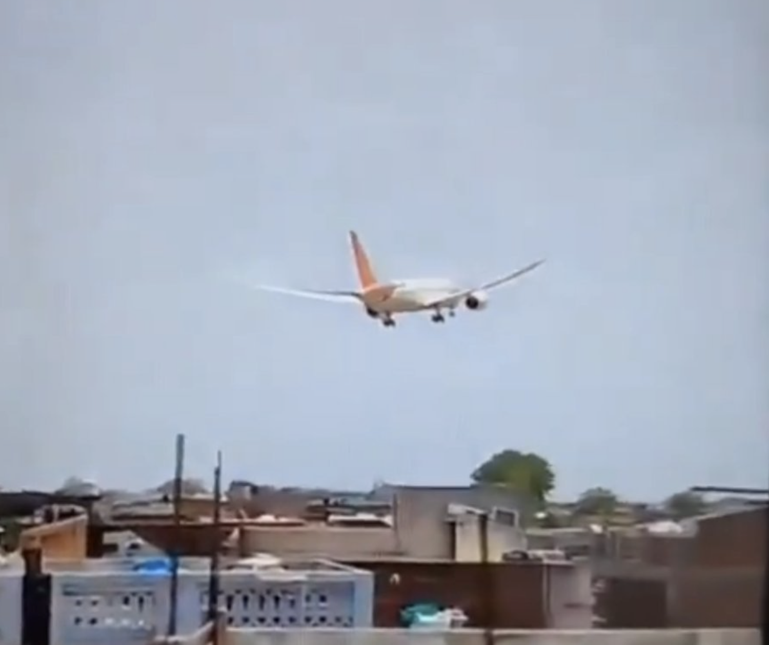 Un pasajero sobrevive al accidente de Air India que dejó 241 muertos