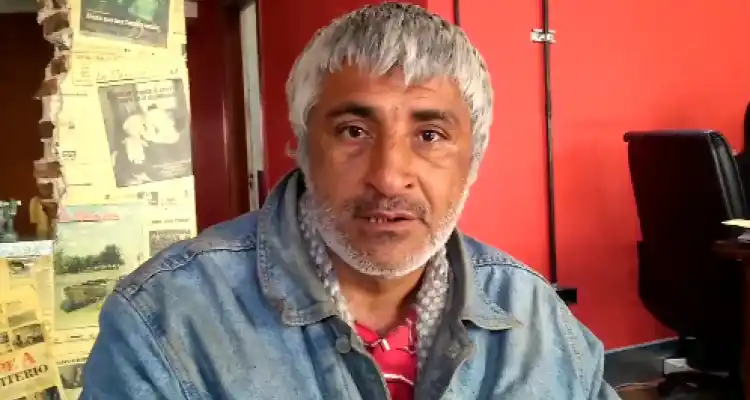 Pidió ayuda para “volver a La Pampa” y fue filmado robando en un supermercado
