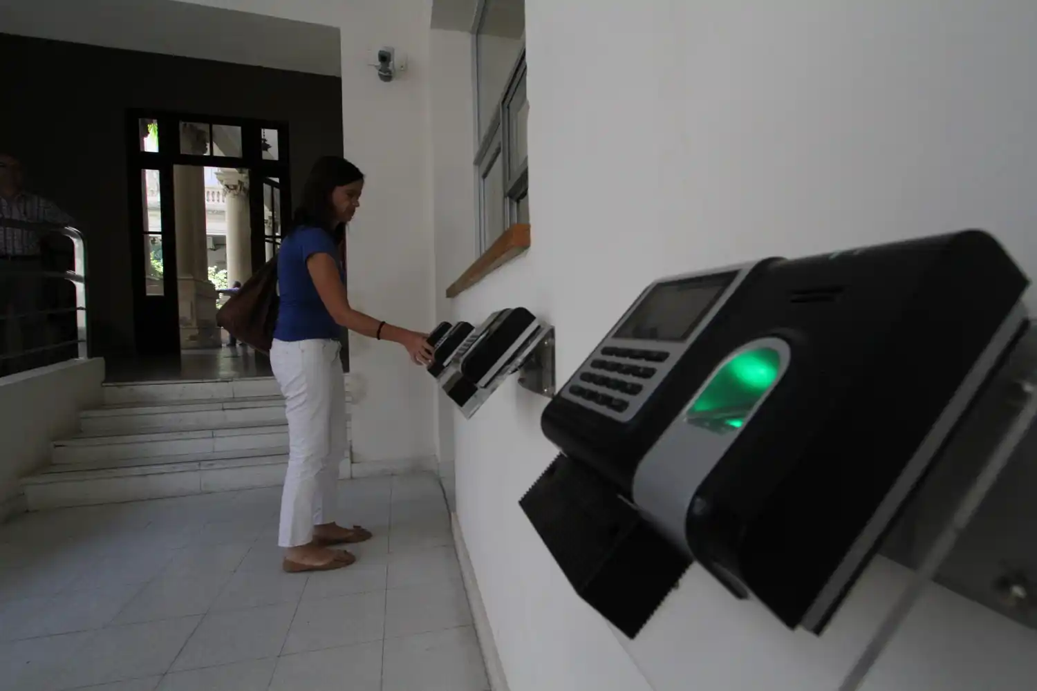 Santa Fe: el gobierno provincial convocó a los gremios para discutir paritarias