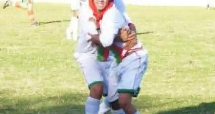 Cuatro punteros en el Apertura