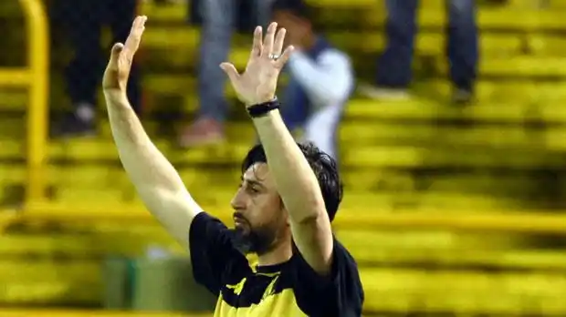 "Al lado mío, los barras me han hecho fumar sus porros en las prácticas"