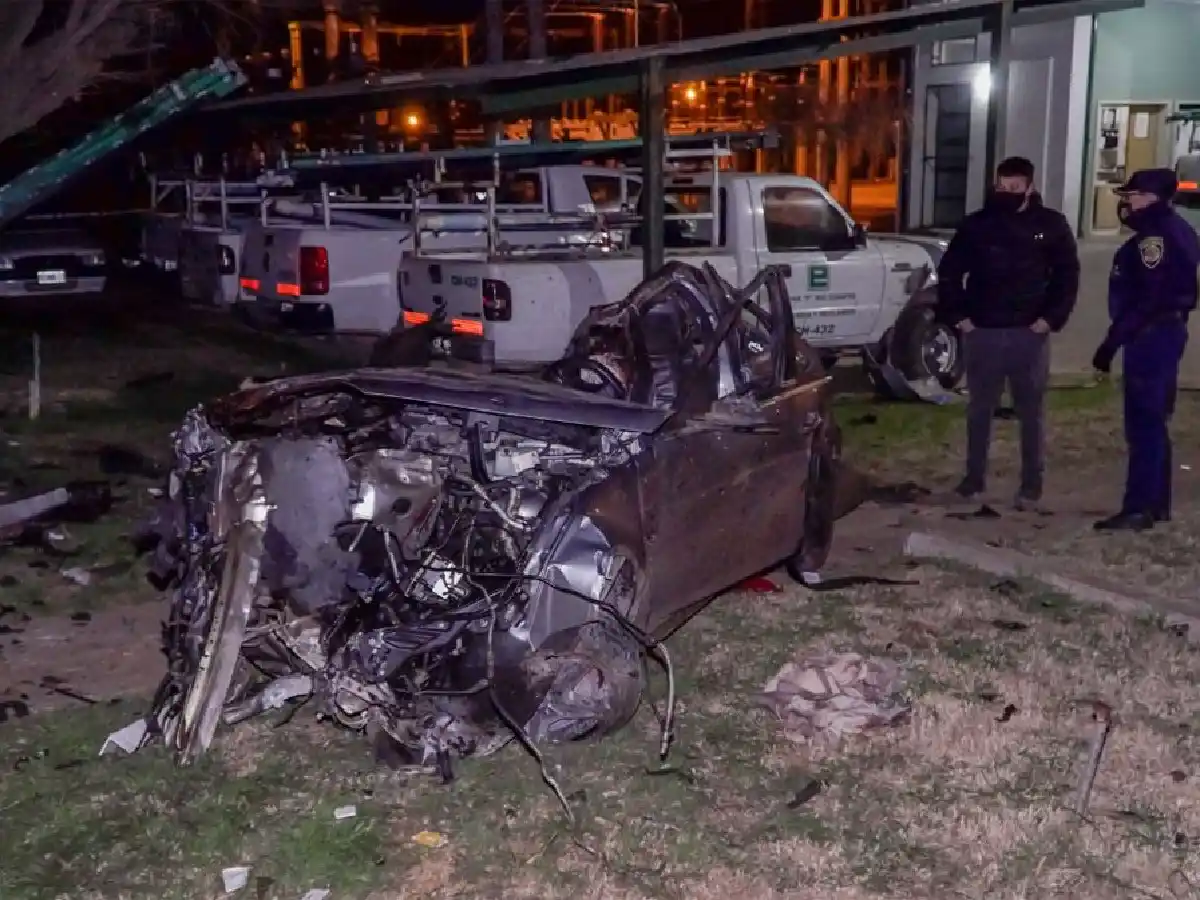 Cuatro muertos por un vuelco  en Río Cuarto: entre las víctimas  hay un cuñado de Agustín Calleri