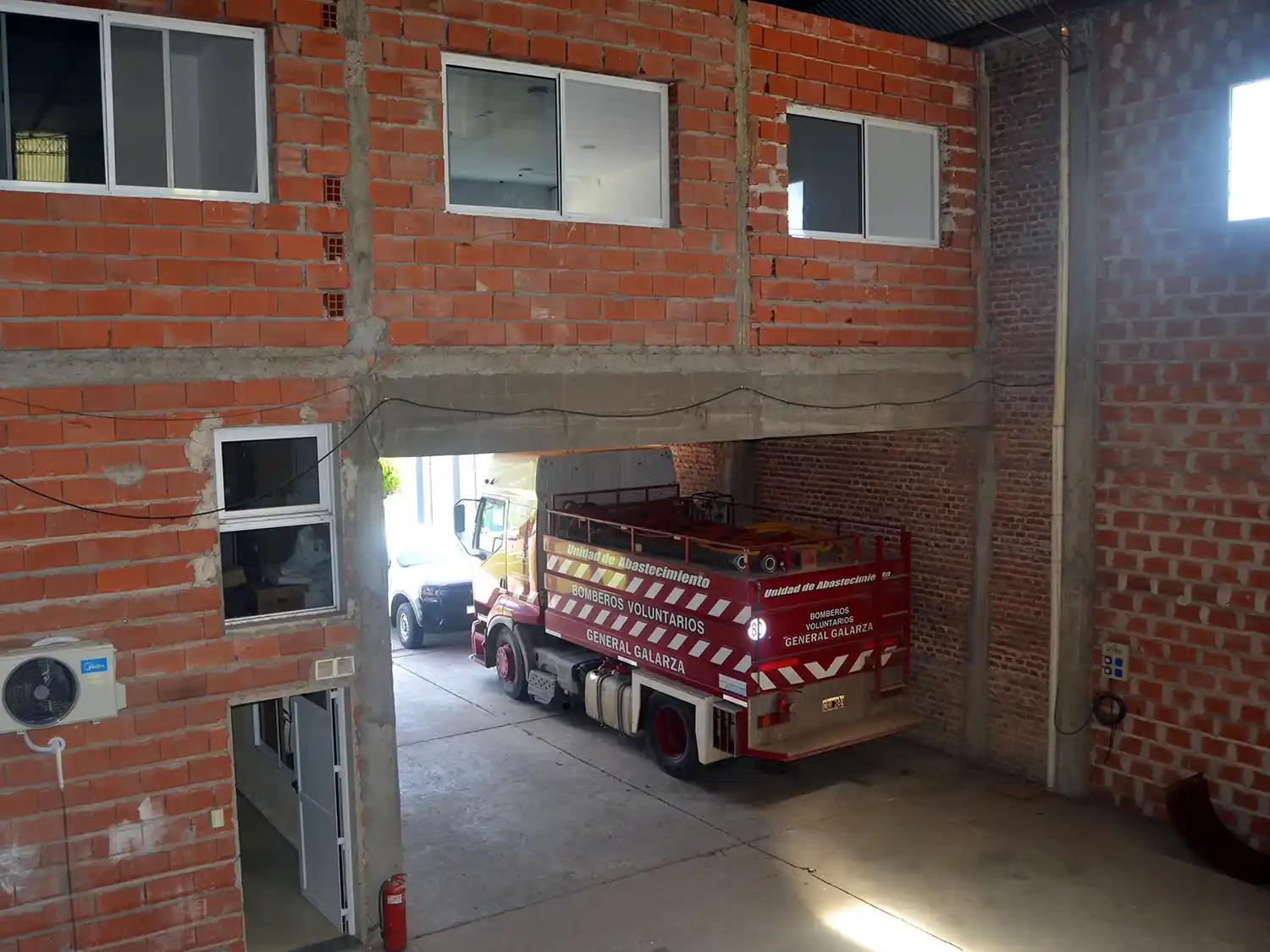 Bomberos de Galarza envía donaciones a General Cerri, Bahía Blanca