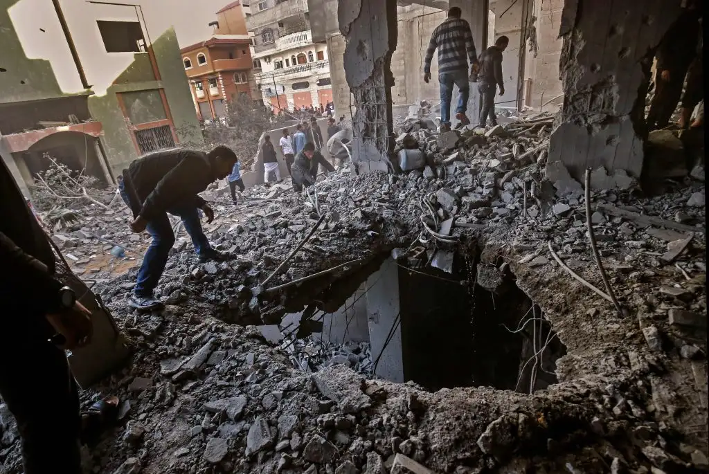 Decenas de muertos y cientos de bombardeos en Israel y Gaza