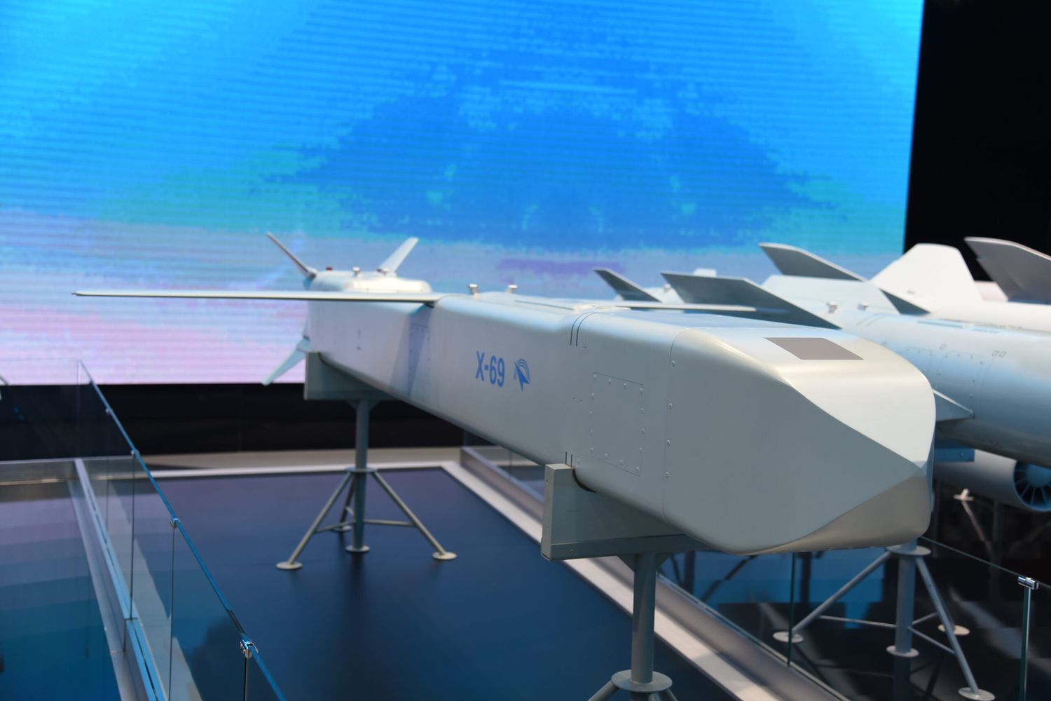 X-69, the stealth ground-attack cruise missile designed for Russia’s Su-57 fifth-generation fighter jet